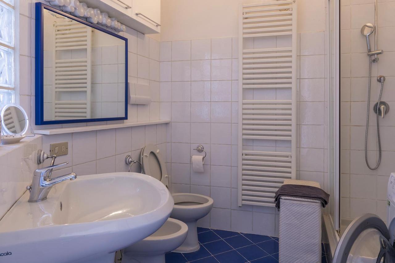 Апартаменты Navigli District Elegant Flat Free Wifi & Parking Милан Экстерьер фото