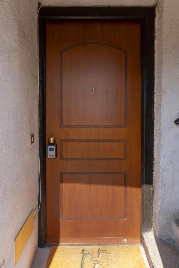 Апартаменты Navigli District Elegant Flat Free Wifi & Parking Милан Экстерьер фото